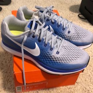 Nike air zoom Pegasus 34(4E)